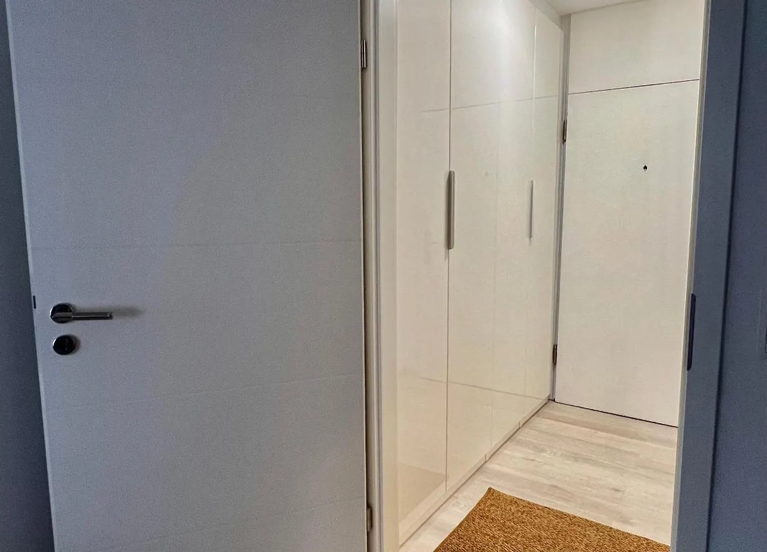 Lilis Apartment Mit Balkon Augsburg